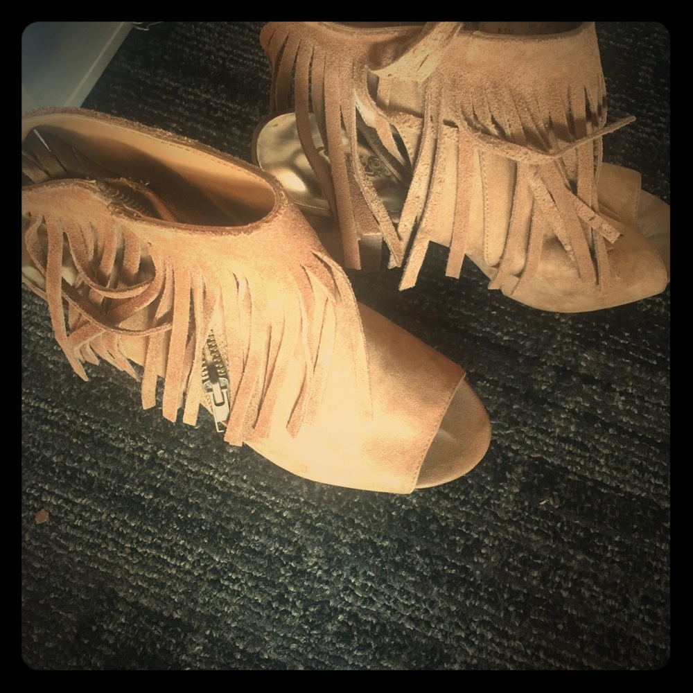 Tan Carlos Santana shoe/boot